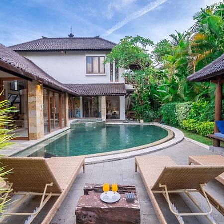 Villa Aveli Seminyak By Best Deals Asia Hospitality מראה חיצוני תמונה